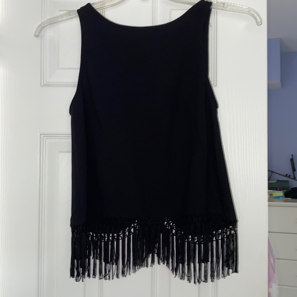 Sleeveless blouse with fringe detail